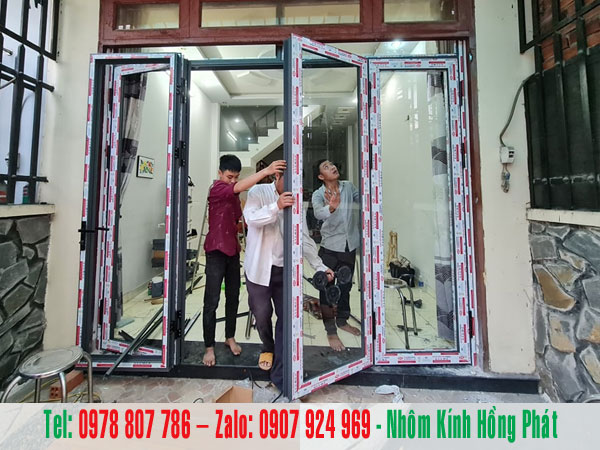 giá sửa cửa nhôm kính Quận 7