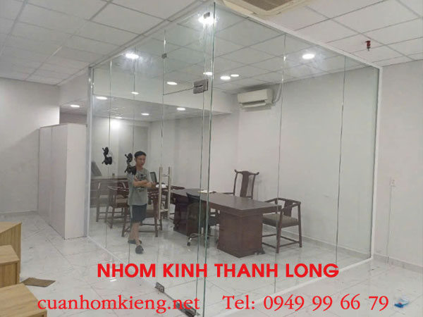 sửa cửa kính văn phòng